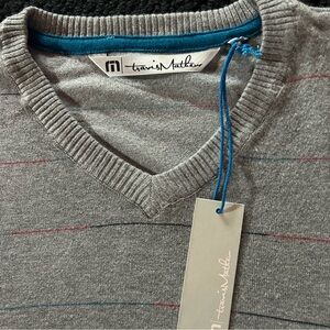 Travis Mathew Gray V-Neck Sweater with Ribbed Detailing